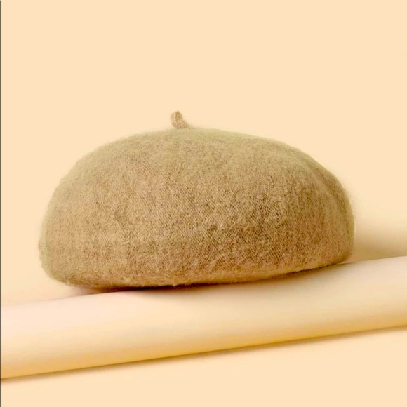 Accessories - Solid Beret